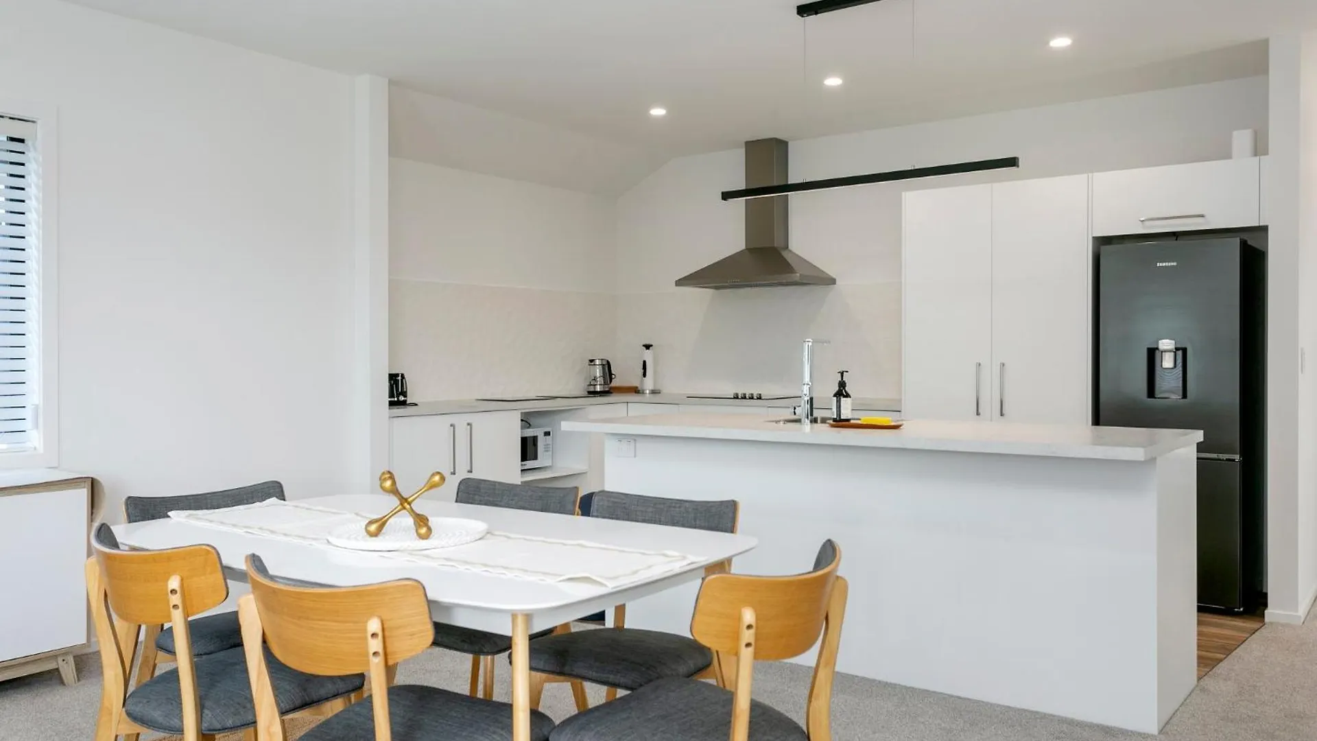 Brand New Cosy And Convenient Retreat Villa Taupo